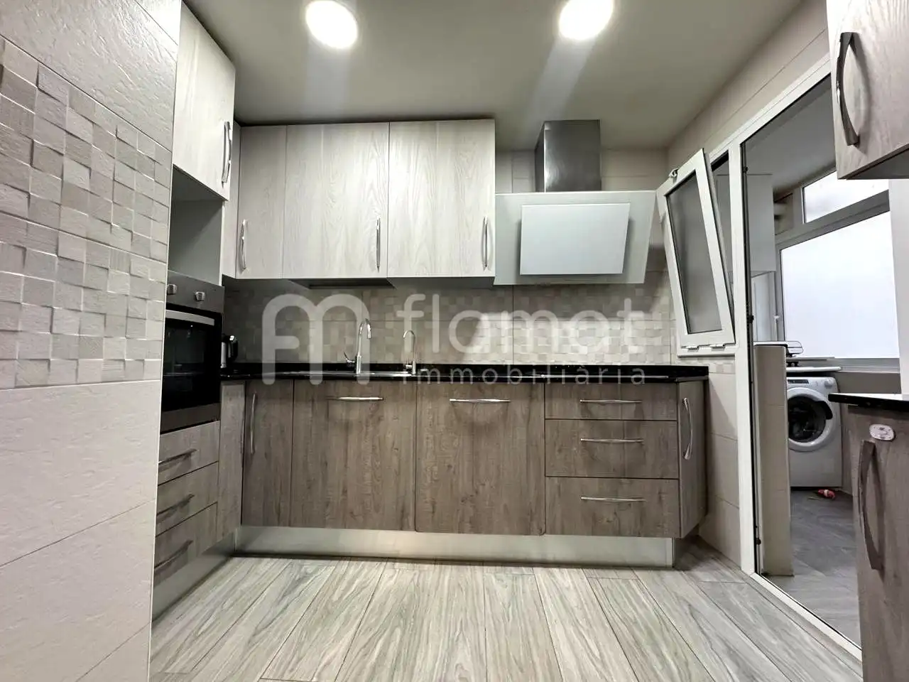 Kitchen of Flat for sale in Figueres
