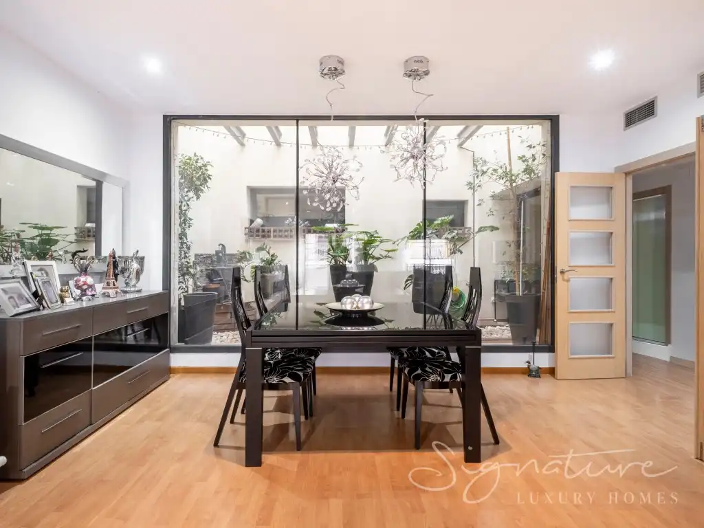 Dining room of Ground floor for sale in Sant Cugat del Vallès  with Air Conditioner, Private garden and Terrace