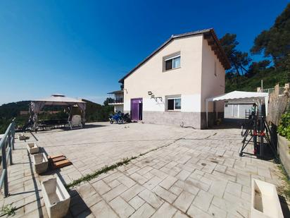 Exterior view of House or chalet for sale in Mediona  with Heating, Private garden and Parquet flooring
