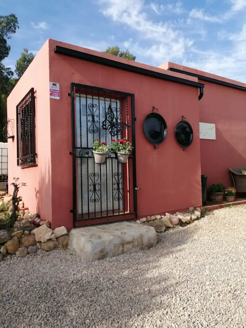 Finca rústica en venta en Jarafuel con Calefacción, Jardín privado y Amueblado