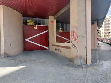 Aparcament en venda a Arabial 125