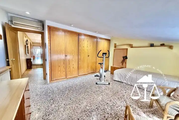 Detached homes for sale in Centre - Sant Oleguer