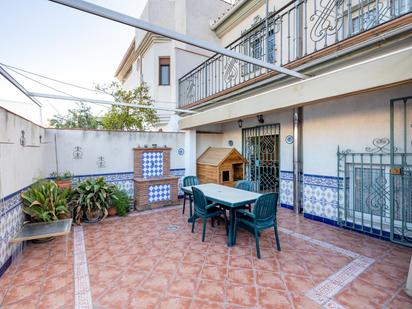 Terrassa de Casa o xalet en venda en  Granada Capital amb Calefacció, Jardí privat i Parquet