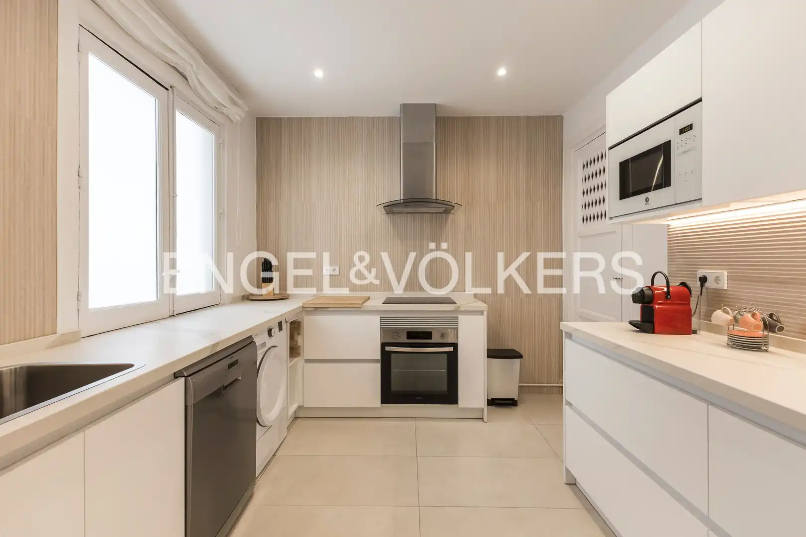 Küche von Wohnung zur Miete in Madrid mit Klimaanlage, Heizung und Möbliert
