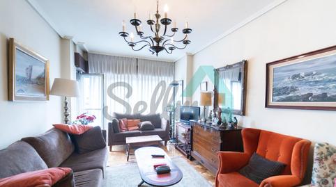 Foto 2 de Piso en venta en Carlos López Otín, Plaza de América, Oviedo