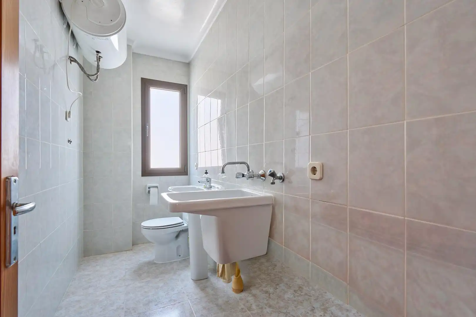 Bathroom of Buildings for sale in Manacor