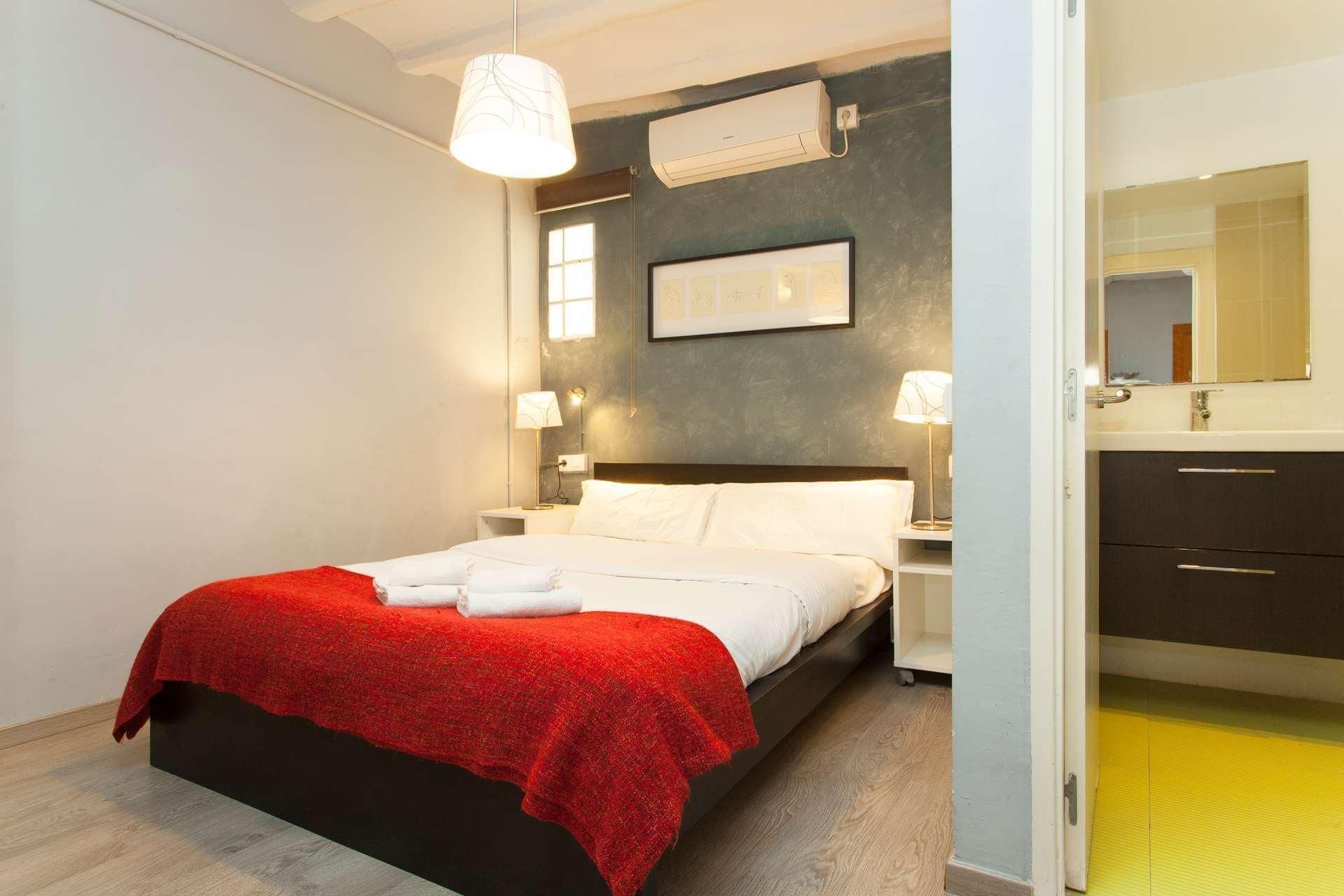 Bedroom of Loft for sale in  Barcelona Capital  with Air Conditioner, Heating and Parquet flooring