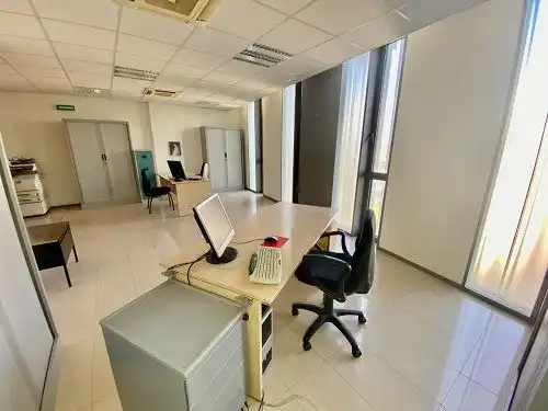Oficina con ascensor en venta en Aranguren, imagen 9
