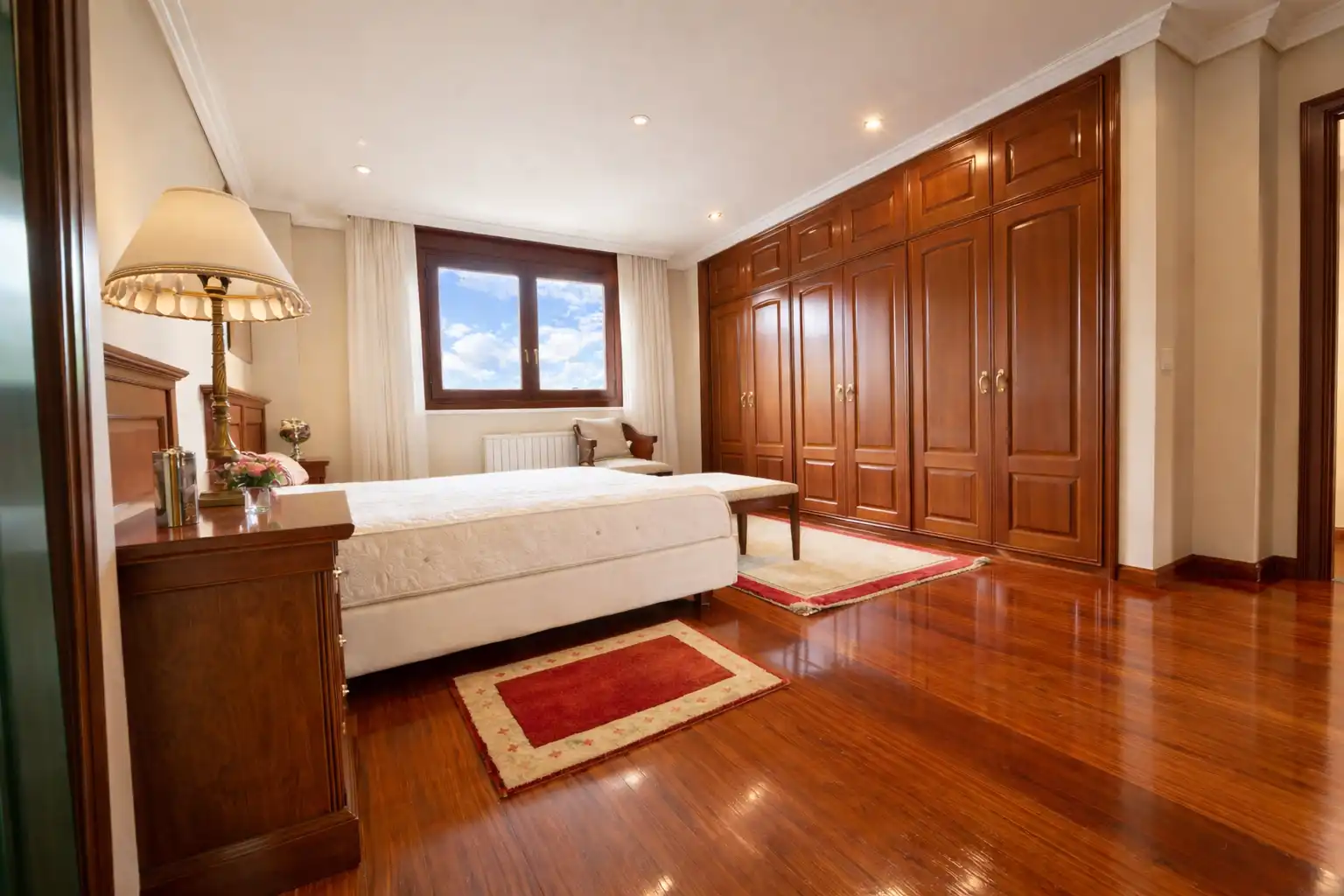 Habitación de Casa o chalet en venta en Vigo  con Calefacción, Jardín privado y Parquet