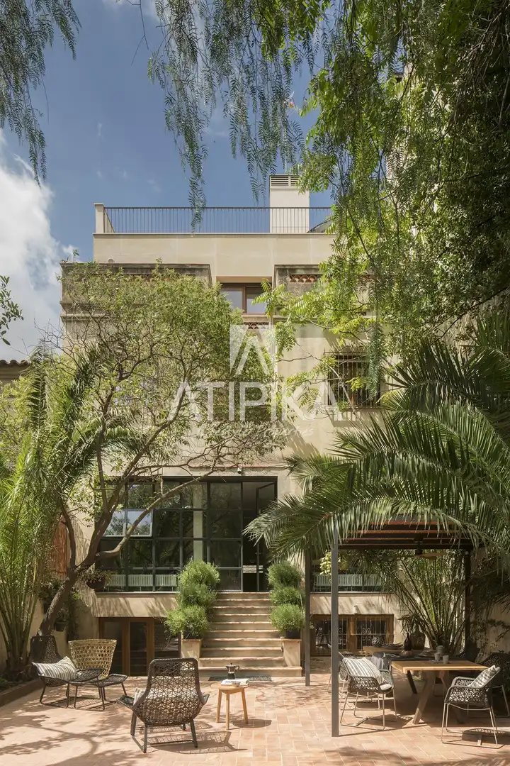 Vista exterior de Casa o chalet en venta en Barcelona con Aire acondicionado, Calefacción y Trastero