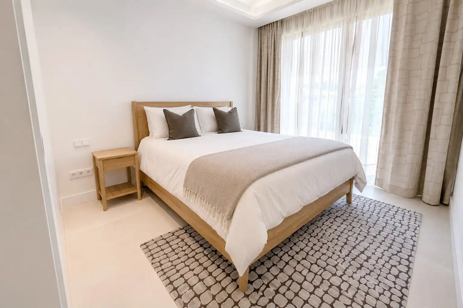 Dormitori de Apartament en venda en Marbella amb Aire condicionat, Terrassa i Traster