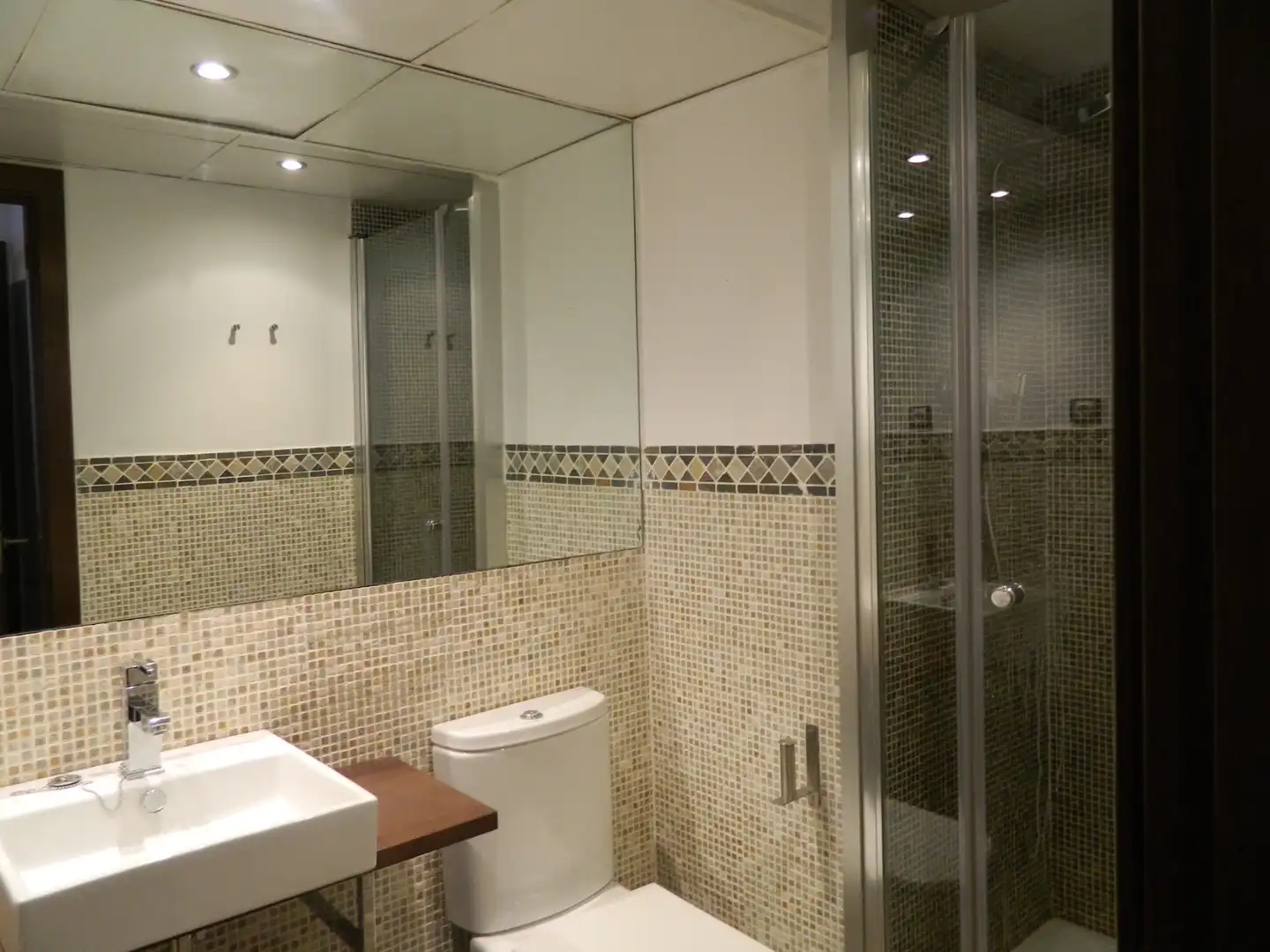 Apartament amb terrassa de lloguer a Plaça del Doctor Robert 1, imagen 9