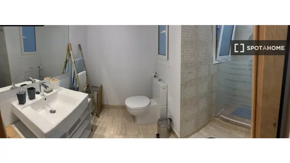 Room in Vallpineda - Rocamar