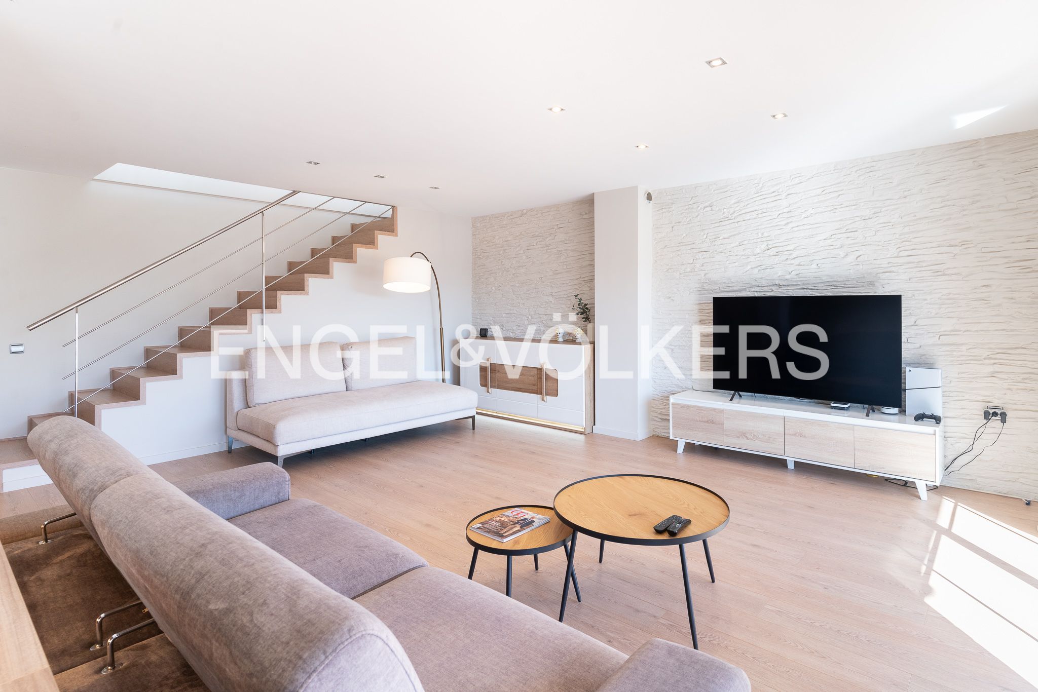 Living room of Attic for sale in Sant Andreu de Llavaneres  with Air Conditioner, Heating and Parquet flooring