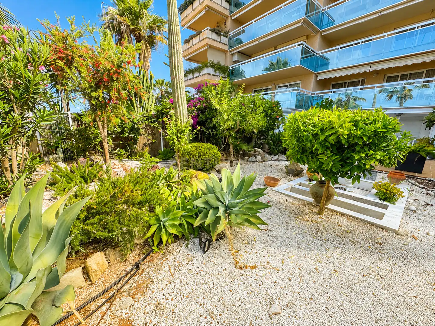 Wohnungen zur Miete in CL DE S'ILLA PLANA 1025 EDIFICIO AQUATIC PARKEIVIS, Marina Botafoc - Platja de Talamanca