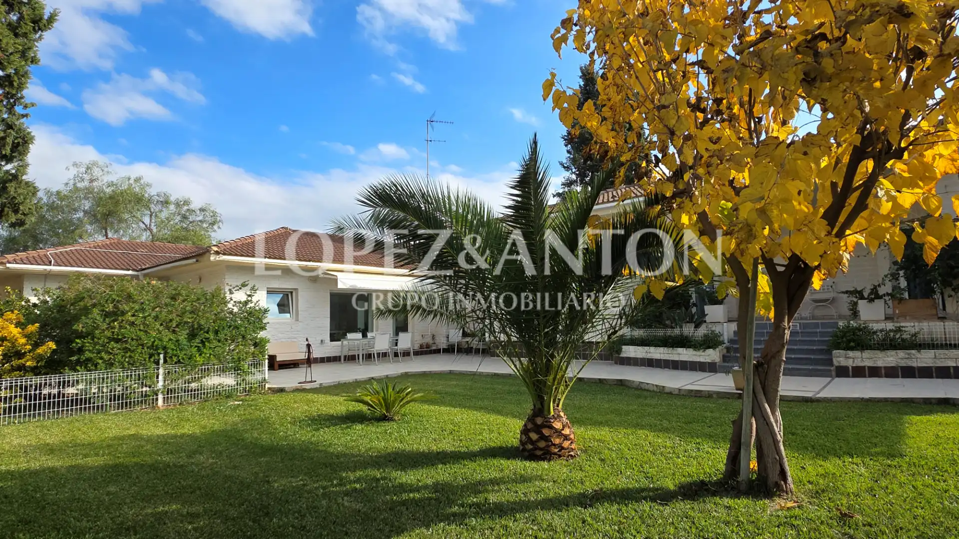 Garden of Houses for sale in L'Eliana  with Air Conditioner, Private garden and Terrace