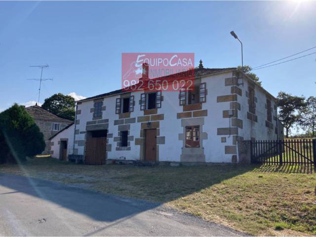 Casa-chalet en Venta en Begonte