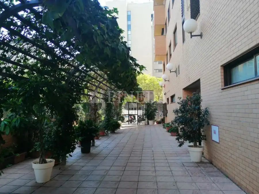 Vista exterior de Pis de lloguer en Valencia amb Aire condicionat, Calefacció i Terrassa