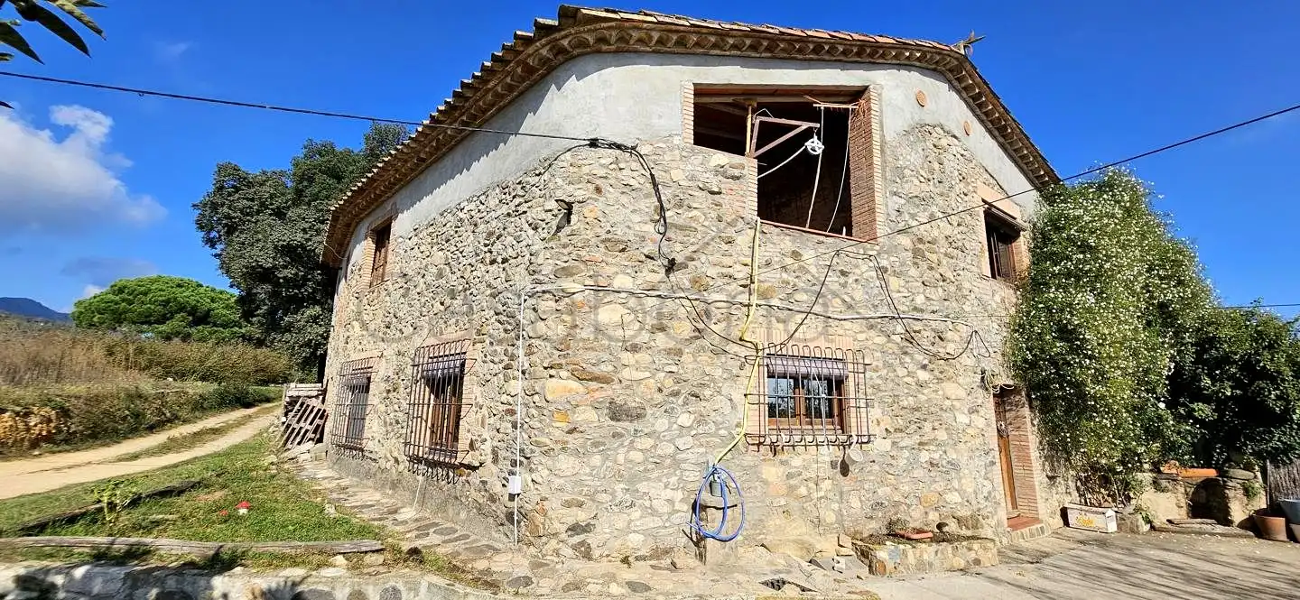 Casa rústica con jardín en venta en Brunyola i Sant Martí Sapresa, imagen 2