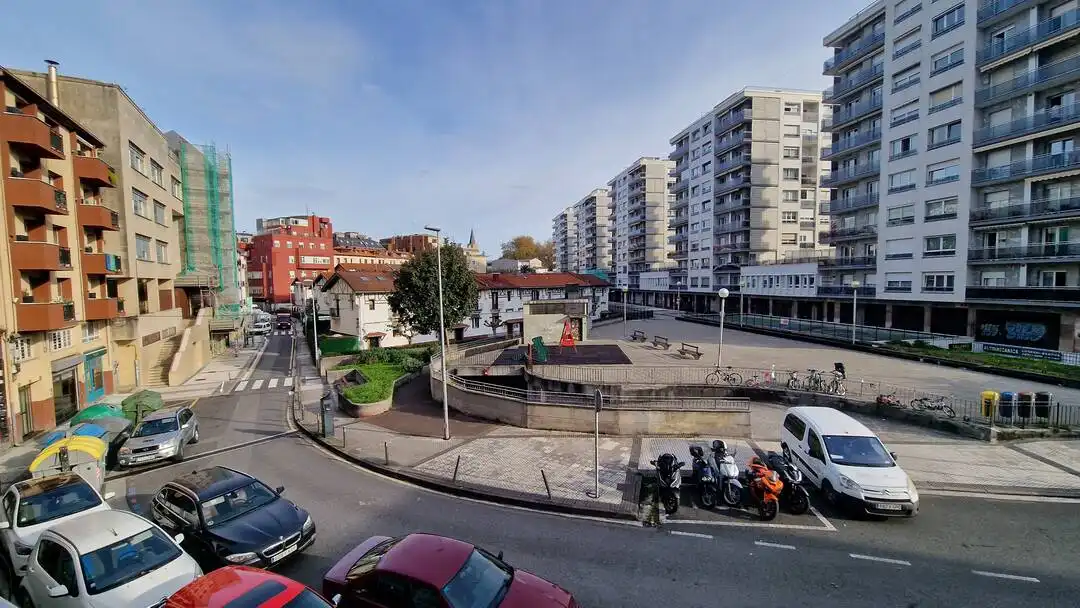Außenansicht von Wohnung zur Miete in Donostia - San Sebastián  mit Heizung und Terrasse