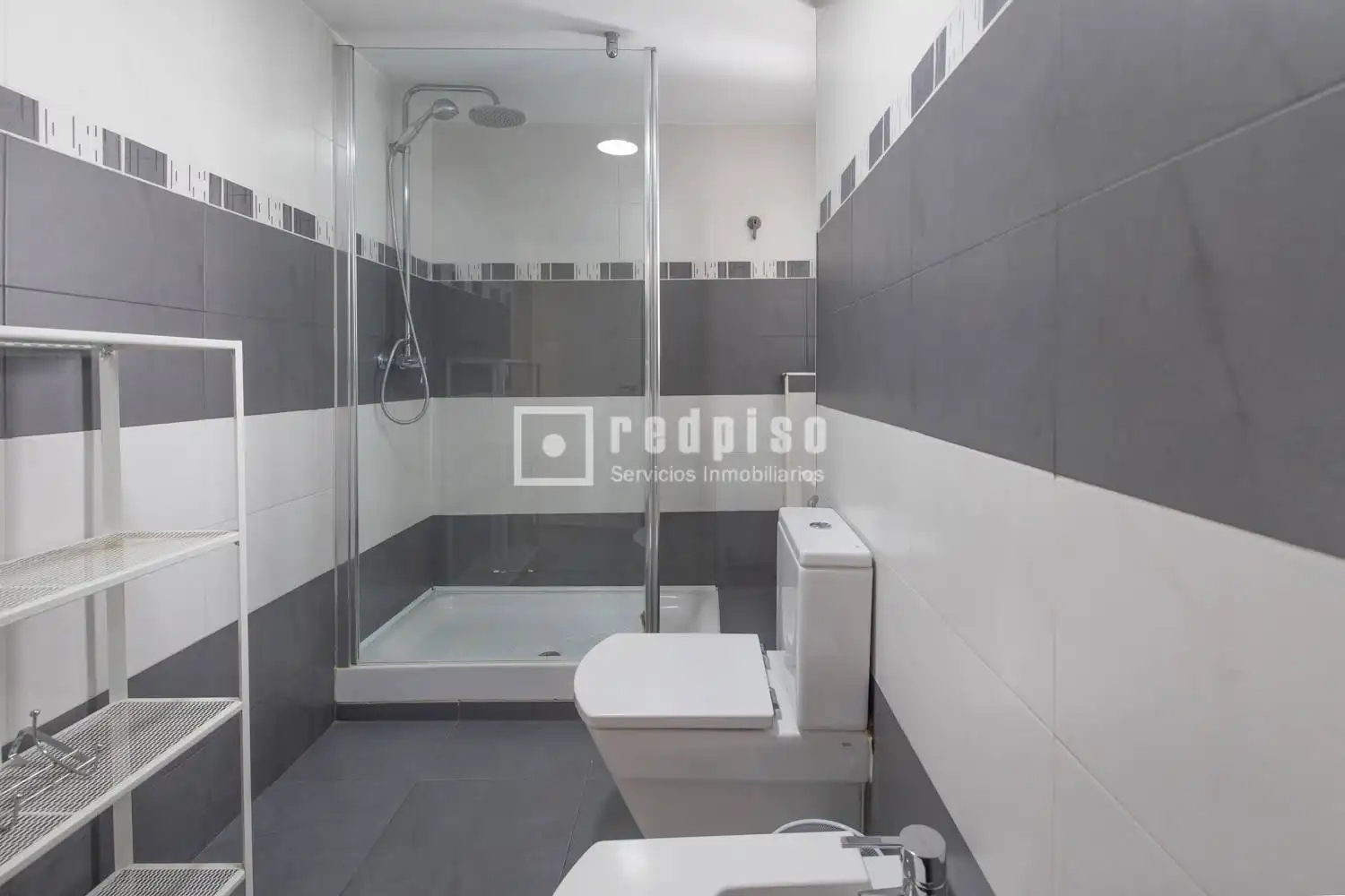 Baño de Piso en venta en Madrid con Aire acondicionado, Calefacción y Terraza