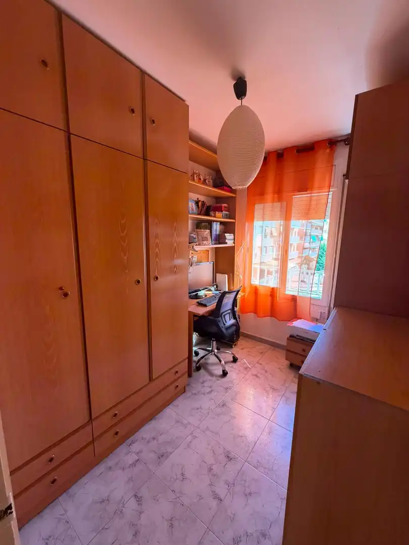 Bedroom of Flat for sale in Sabadell