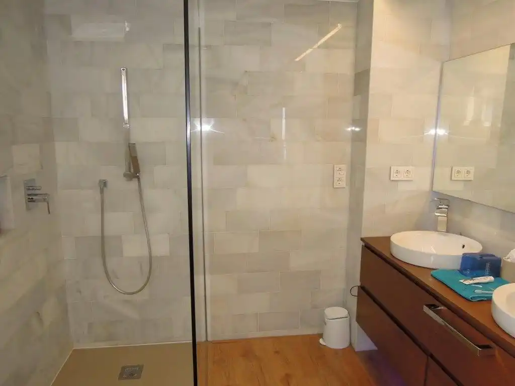 Bany de Apartament de lloguer en Calpe / Calp amb Aire condicionat, Calefacció i Traster