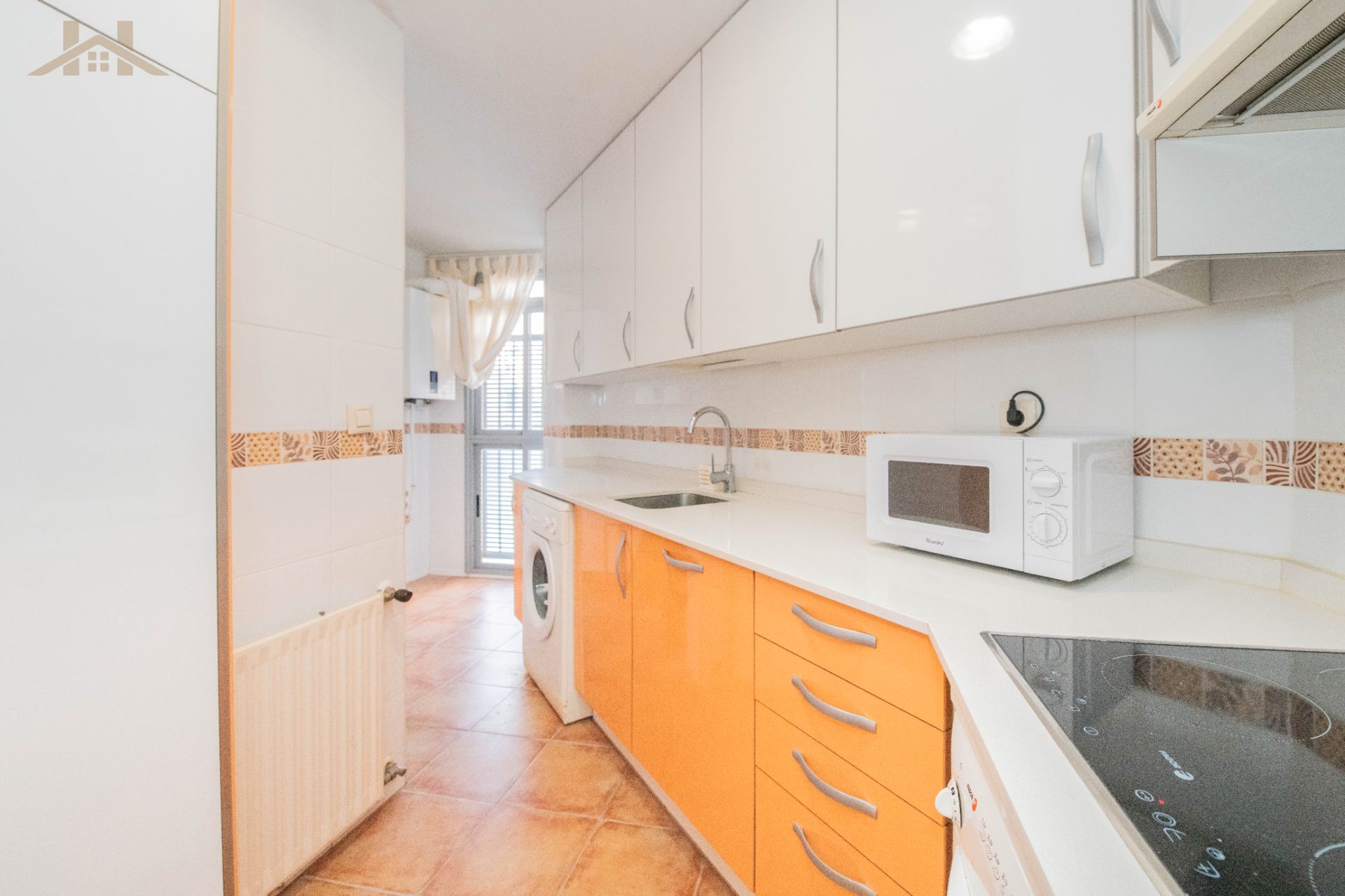 Kitchen of Flat for sale in Alcobendas  with Air Conditioner, Heating and Parquet flooring