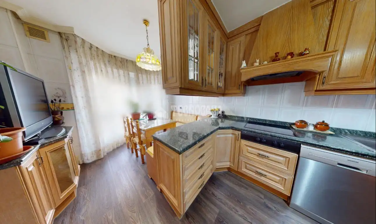 Küche von Einfamilien-Reihenhaus zum Verkauf in Leganés mit Heizung, Parkett und Terrasse