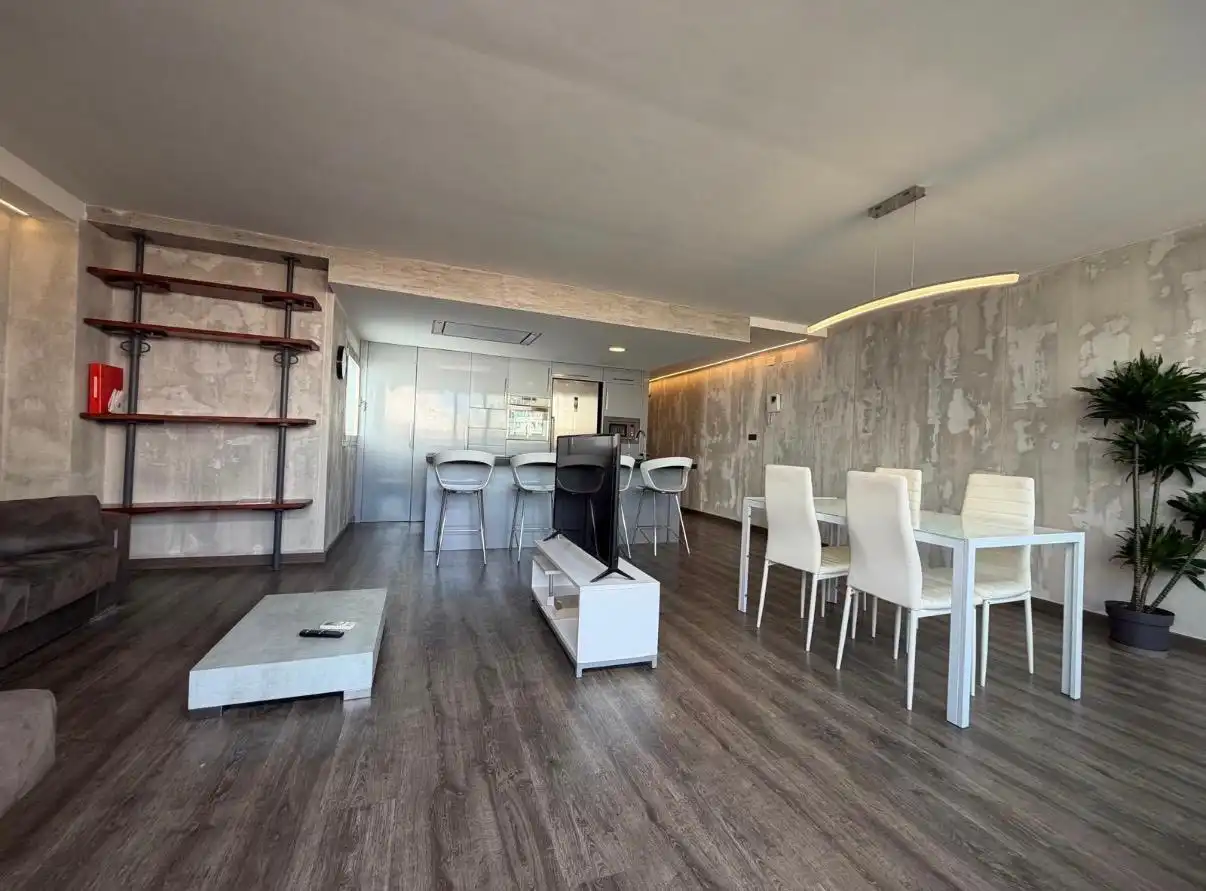 Comedor de Ático en venta en Elche / Elx con Aire acondicionado, Terraza y Amueblado