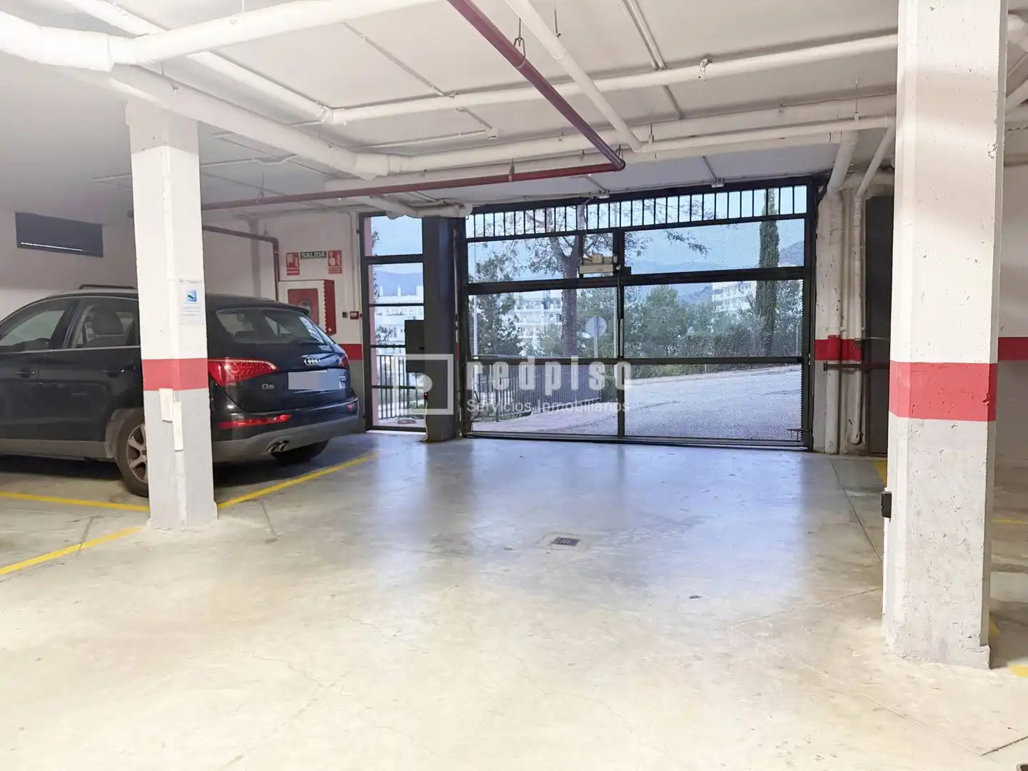 Parkplatz von Wohnung zum Verkauf in Rincón de la Victoria mit Klimaanlage, Privatgarten und Terrasse