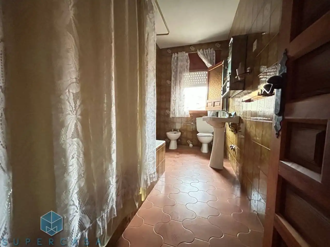 Bany de Casa o xalet en venda en Bargas amb Calefacció, Jardí privat i Terrassa