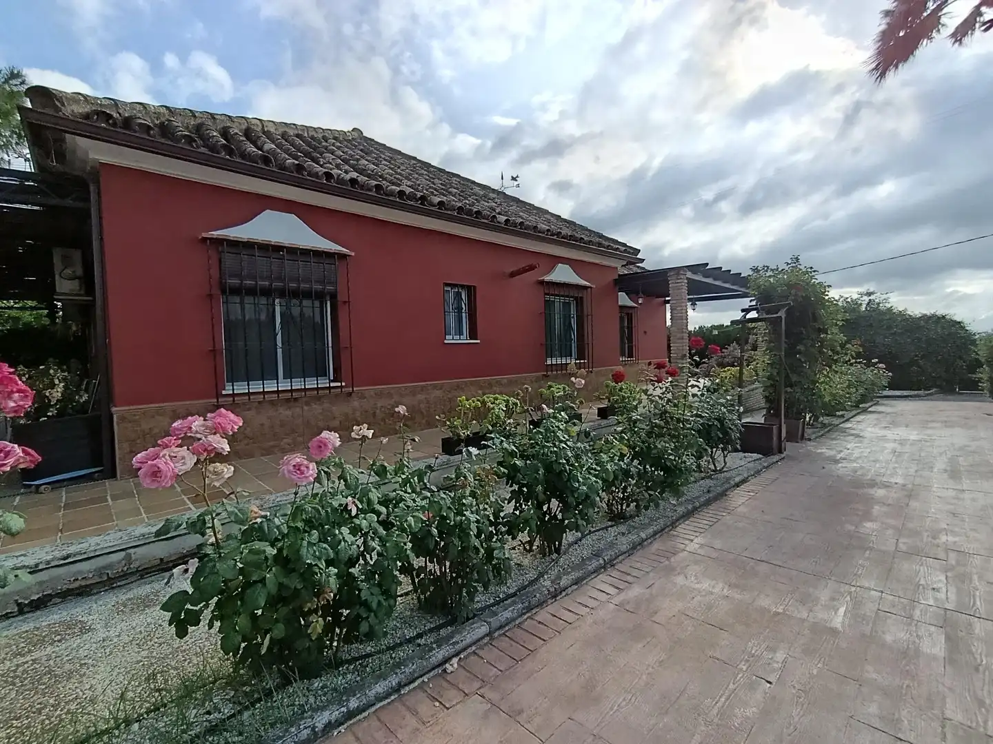 Exterior view of Houses for sale in La Carlota  with Air Conditioner, Heating and Private garden