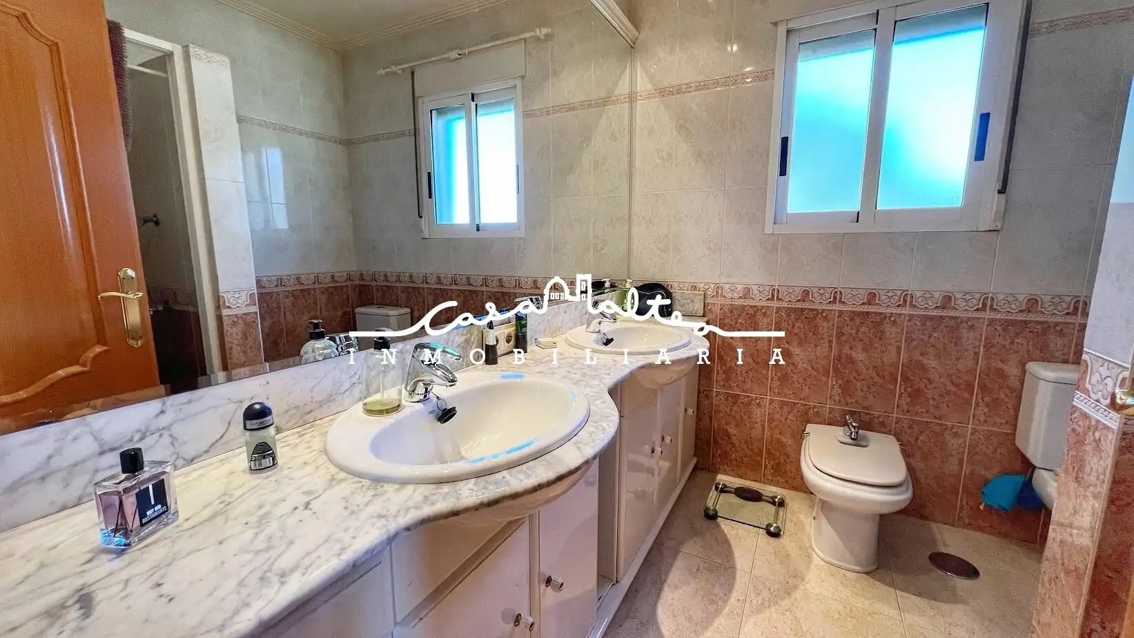 Bathroom of Houses for sale in L'Alfàs del Pi  with Private garden, Terrace and Swimming Pool