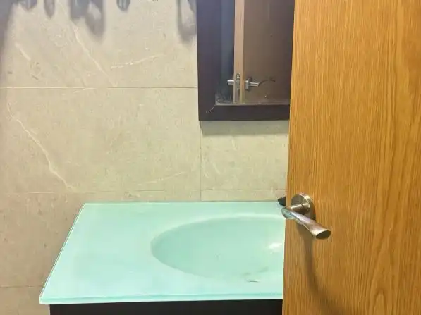 Bany de Casa o xalet en venda en Benicarló amb Aire condicionat, Terrassa i Piscina