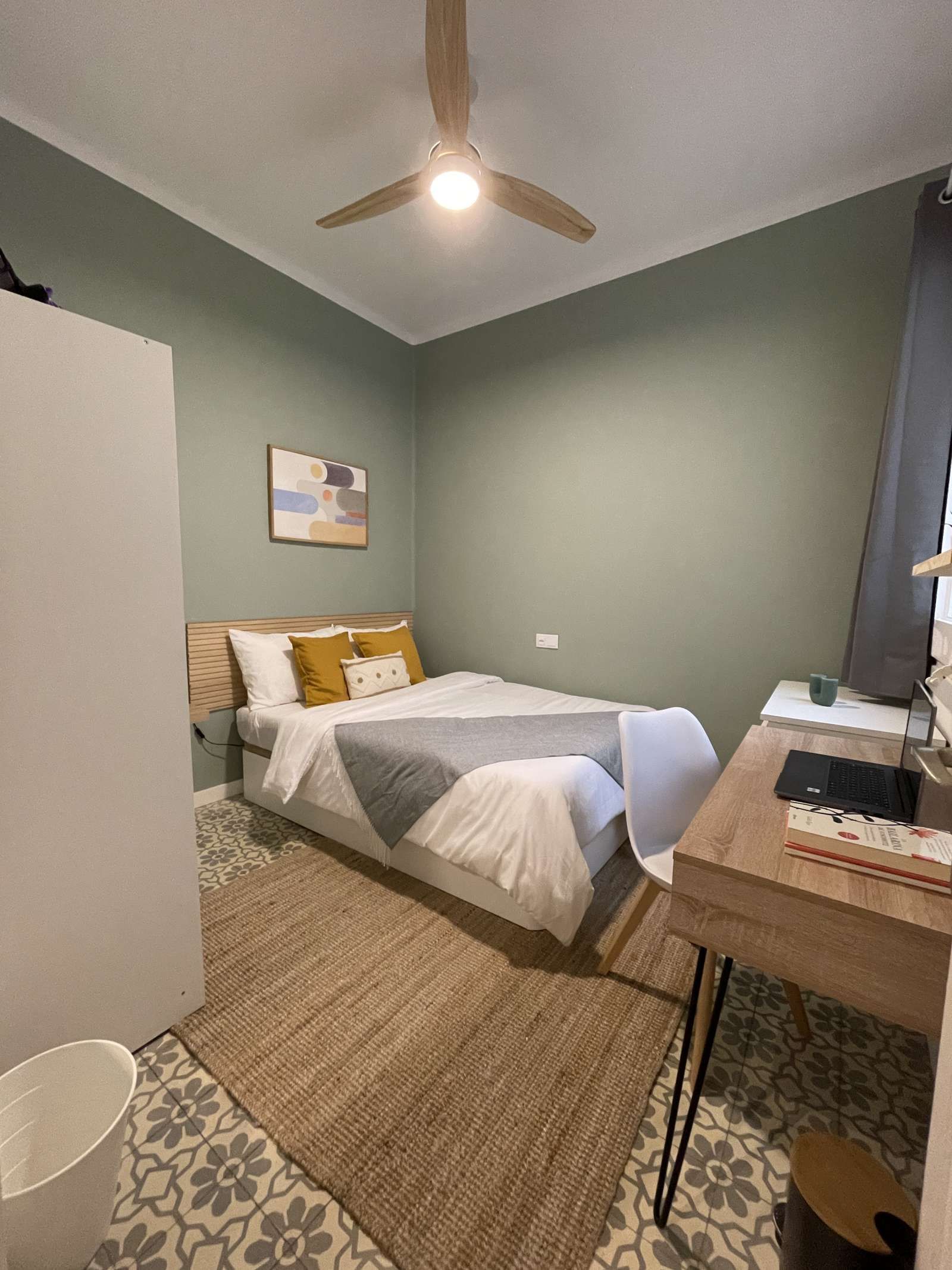 Dormitori de Pis per a compartir en  Barcelona Capital amb Aire condicionat, Calefacció i Terrassa