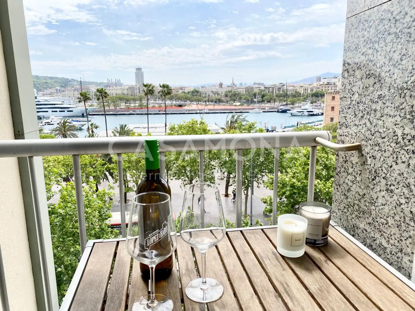 Balcony of Apartments for sale in  Barcelona Capital  with Air Conditioner, Heating and Terrace