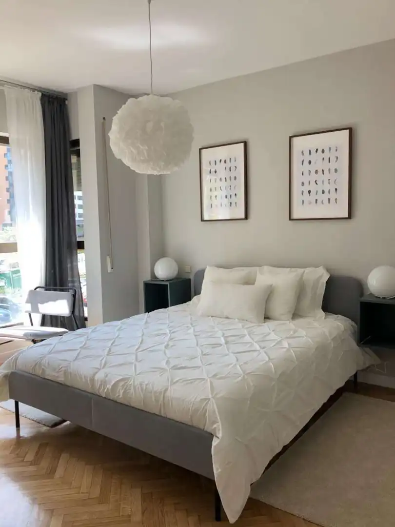 Habitación de Apartamento para compartir en Madrid con Aire acondicionado, Terraza y Amueblado