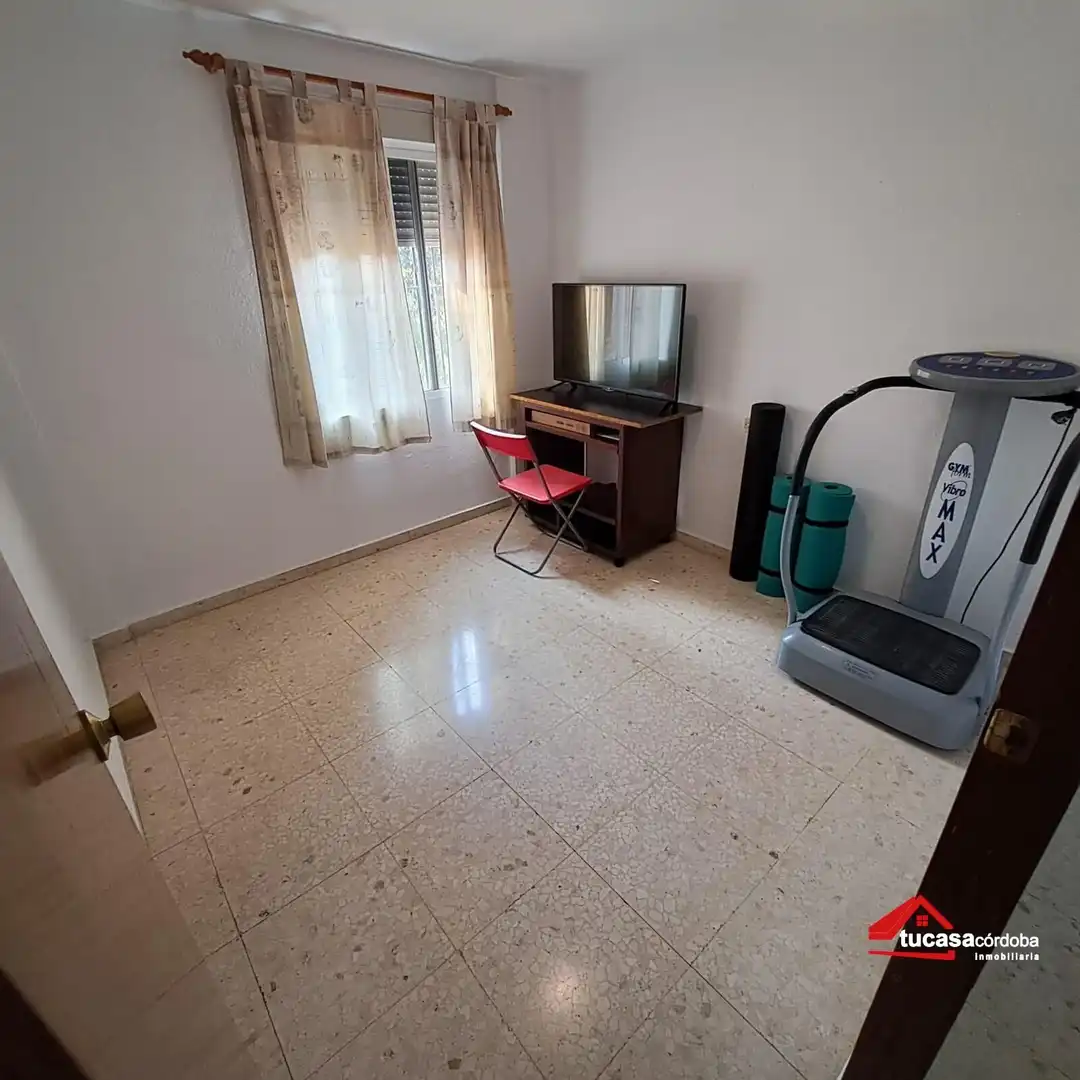 Living room of Flat for sale in Córdoba  with Air Conditioner and Heating