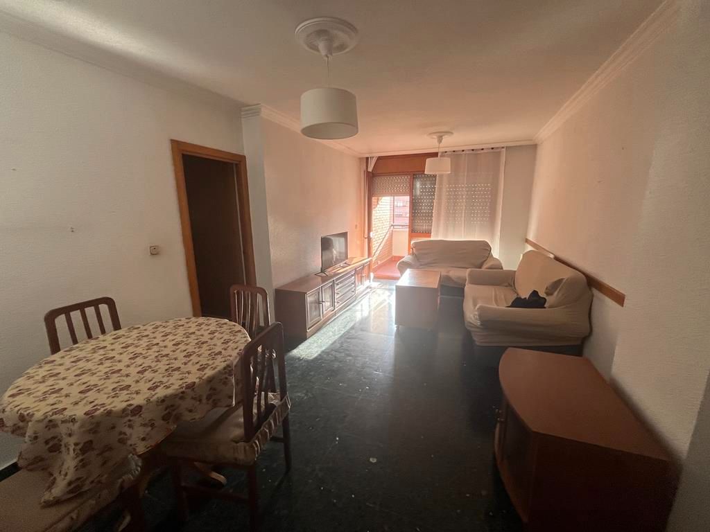 Living room of Flat to rent in  Albacete Capital  with Heating, Terrace and Furnished