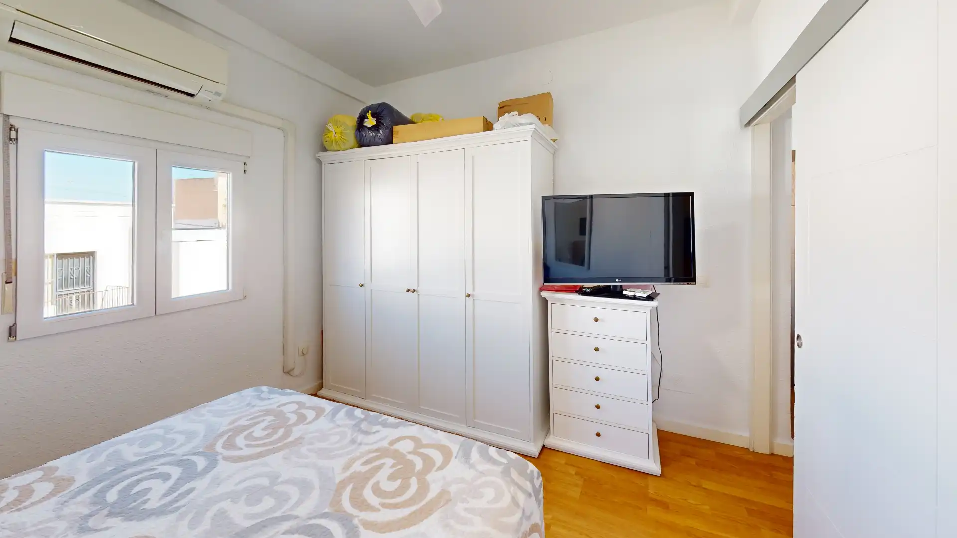 Habitación de Piso en venta en Almería con Aire acondicionado, Amueblado y Horno