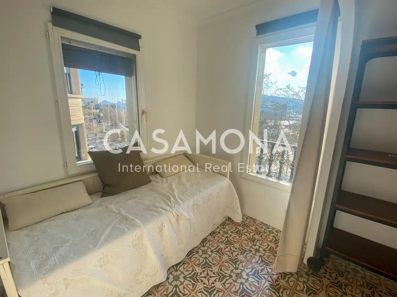 Schlafzimmer von Wohnungen zur Miete in Barcelona mit Klimaanlage, Terrasse und Möbliert