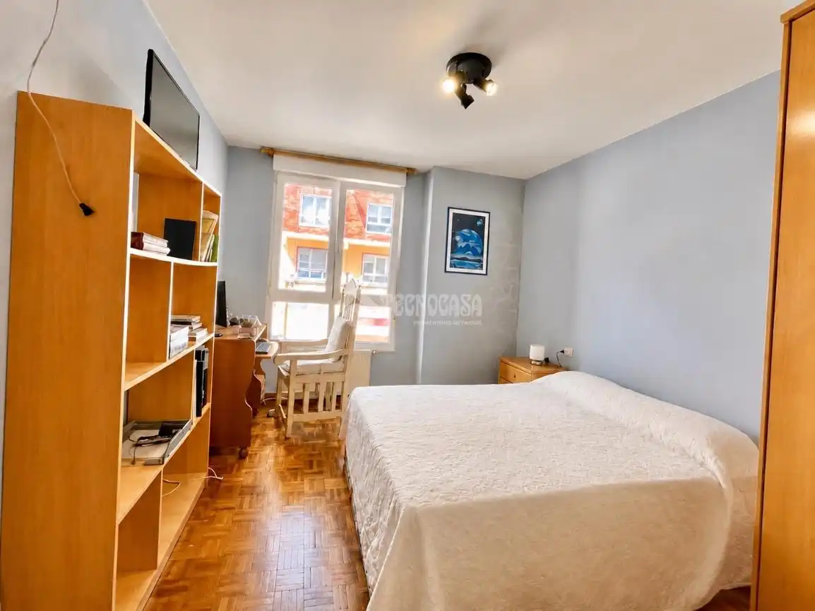 Habitación de Piso en venta en Santander con Calefacción