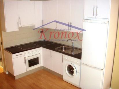 Kitchen of Apartment for sale in  Madrid Capital