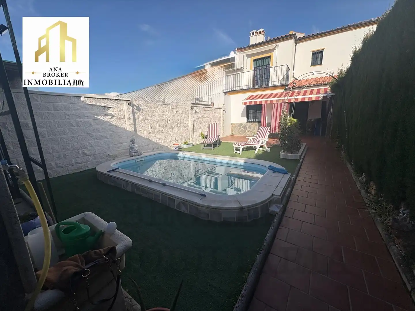 Casa adosada en venta en Calle Honduras, La Planilla