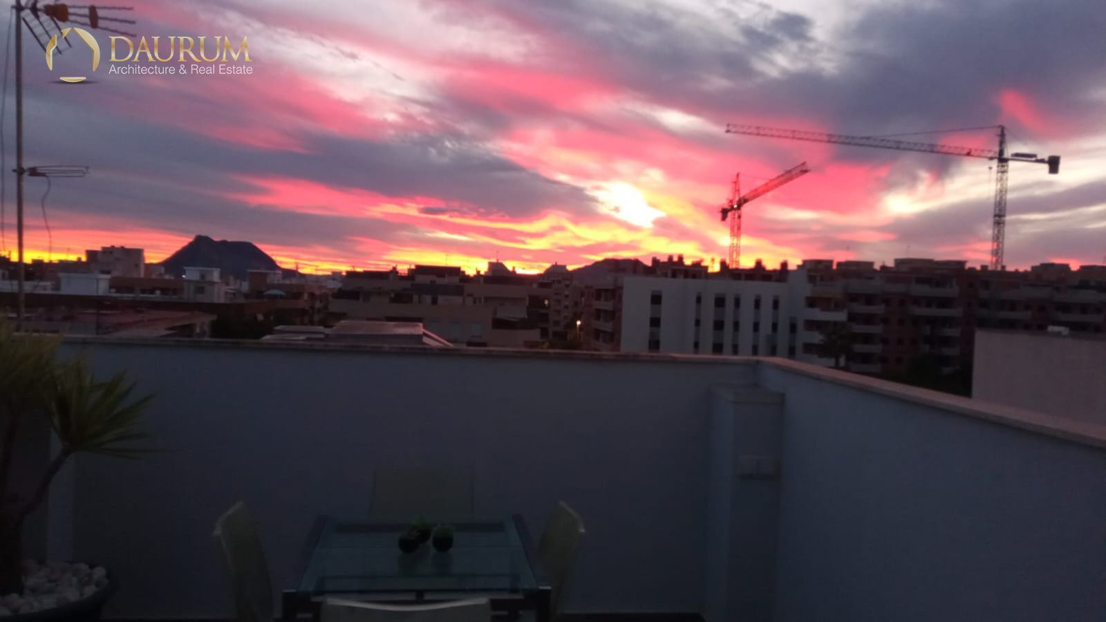 Exterior view of Duplex for sale in San Vicente del Raspeig / Sant Vicent del Raspeig  with Air Conditioner, Terrace and Storage room