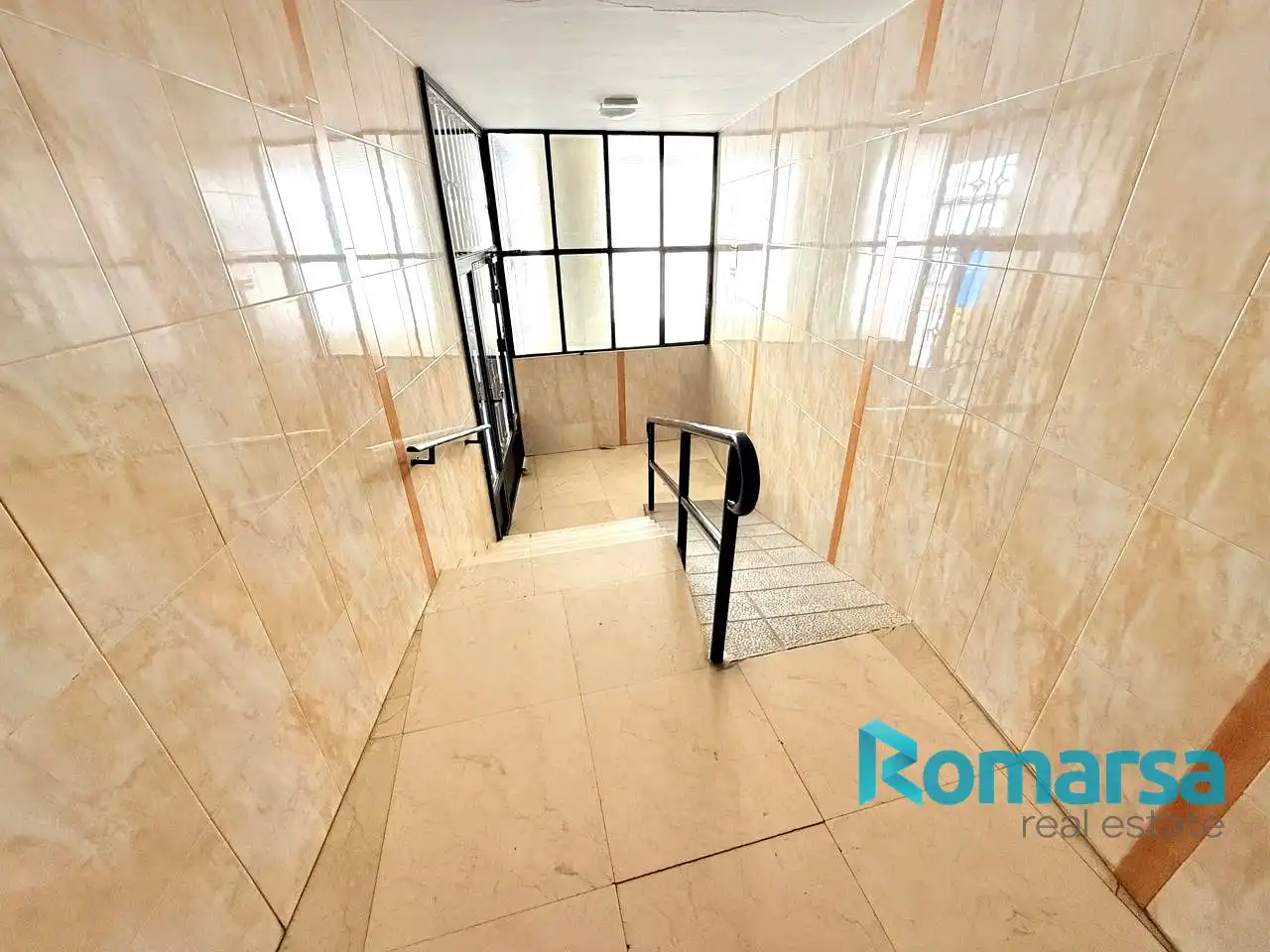 Piso en venta en Ávila con Calefacción, Parquet y Amueblado