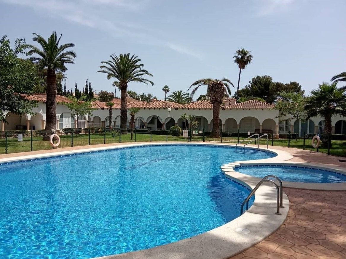 Swimming pool of Apartment for sale in L'Alfàs del Pi  with Air Conditioner, Heating and Private garden