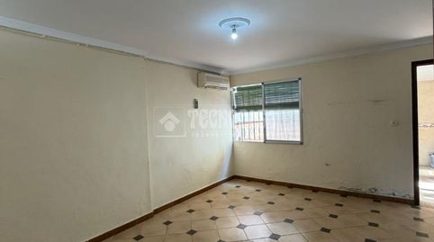 Foto 4 de Casa adosada en venta en Torre Cruz - Los Molinos, Utrera