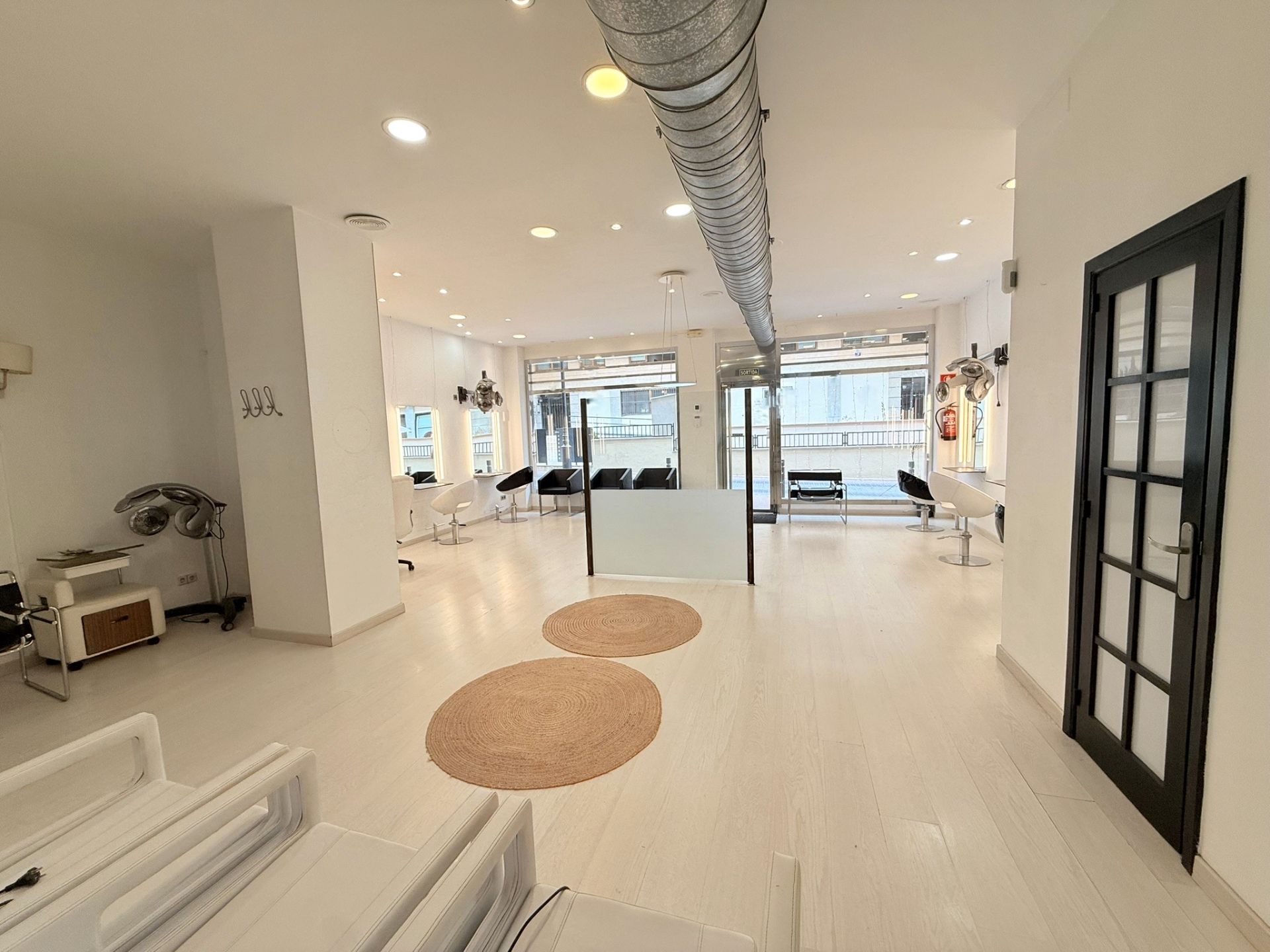 Local de lloguer en  Palma de Mallorca amb Aire condicionat, Parquet i Moblat